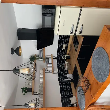Precioso Apartamento Granada Apartment *